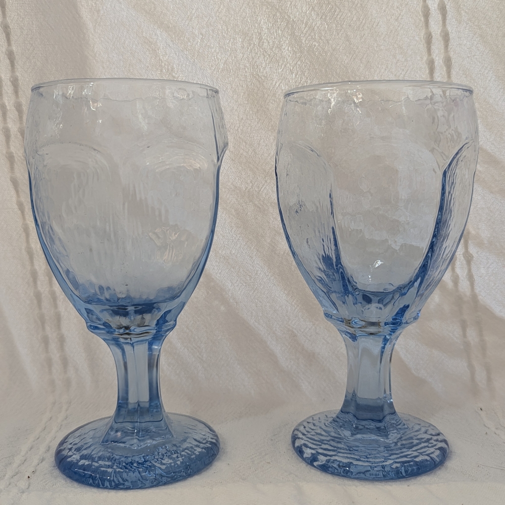 Libbey - Chivalry in Ocean Wave